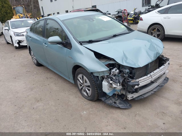 Toyota Prius Two Eco 2017 JTDKARFU6H3038167 Image 1