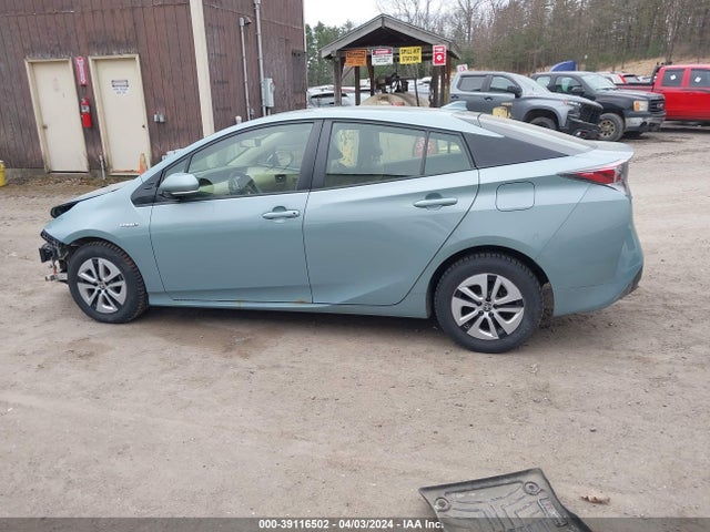 Toyota Prius Two Eco 2017 JTDKARFU6H3038167 Image 14