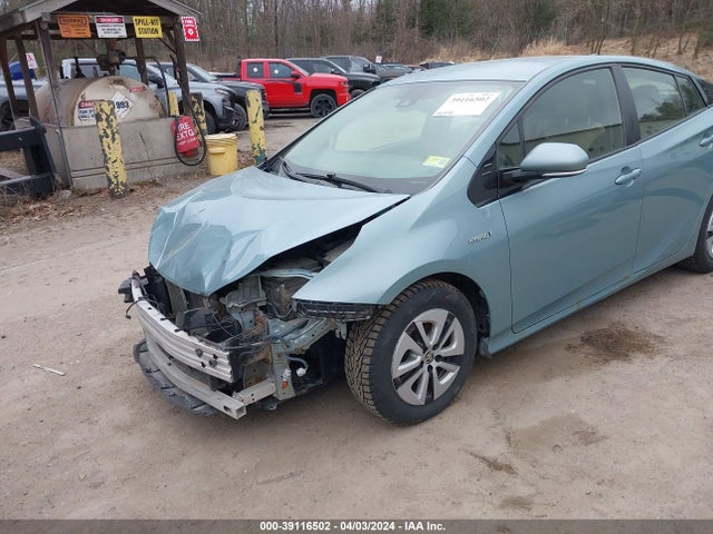 Toyota Prius Two Eco 2017 JTDKARFU6H3038167 Image 6
