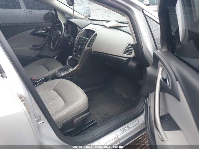 1G4PP5SK1E4137501 Buick Verano