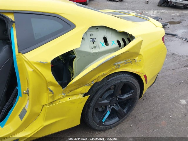 Chevrolet Camaro 2lt 2018 1G1FD1RS3J0143298 Image 6