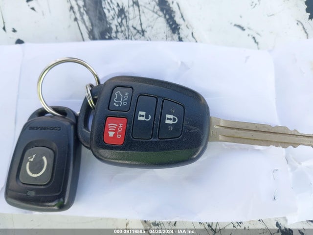 Toyota Rav4 Xle 2015 2T3RFREV5FW290609 Image 11