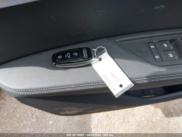 WA1AAAGE6NB005833 Audi E-tron Premium Quattro