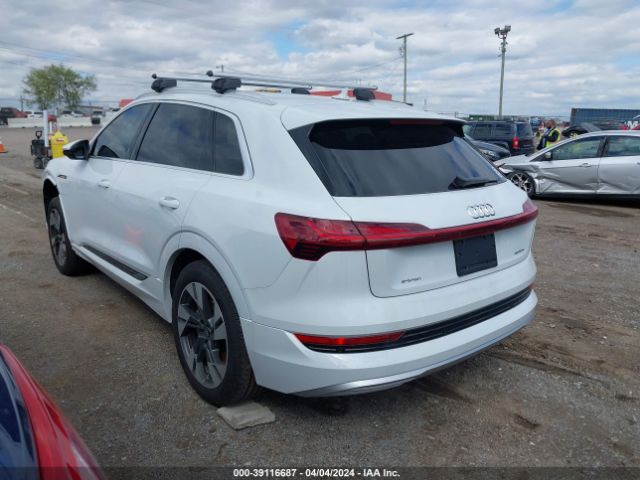 WA1AAAGE6NB005833 Audi E-tron Premium Quattro