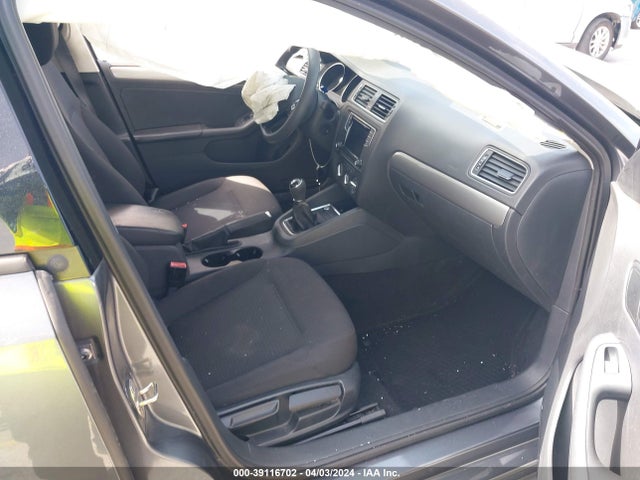 3VWB67AJ9GM263924 Volkswagen Jetta 1.4t Se