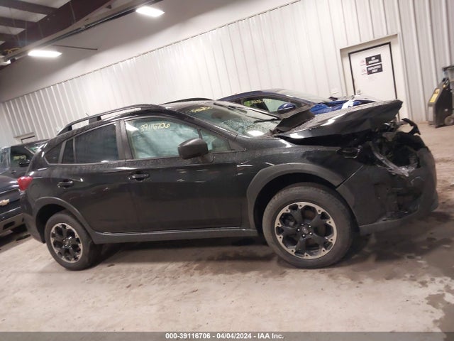 Subaru Crosstrek 2023 JF2GTABC3PH313933 Image 13
