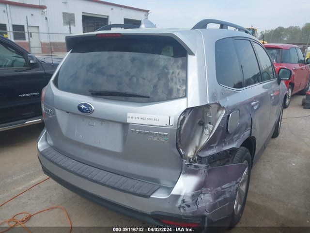 Subaru Forester 2.5i Limited 2016 JF2SJARC1GH526868 Image 4