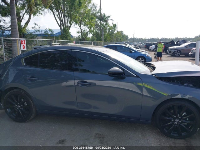 Mazda Mazda3 2.5 Turbo 2022 3MZBPBAY8NM313531 Image 13