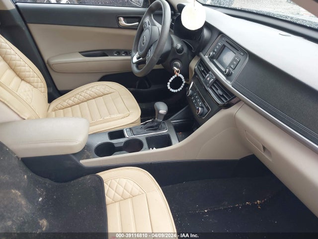 KIA Optima Lx 2017 5XXGT4L32HG164850 Image 5