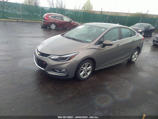 Chevrolet Cruze Lt Auto 2017 1G1BE5SM3H7203032 Image 2