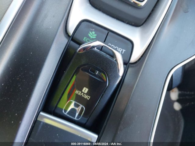 1HGCV2F92MA026889 Honda Accord Touring
