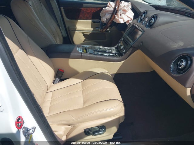 2015 JAGUAR XJ SAJWA2GZ8F8V90192 Photo 4