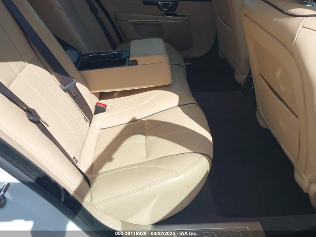 2015 JAGUAR XJ SAJWA2GZ8F8V90192 Photo 7