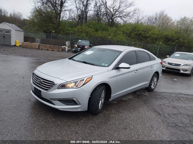 Hyundai SONATA SE 2016 5NPE24AF6GH331091 Image 2