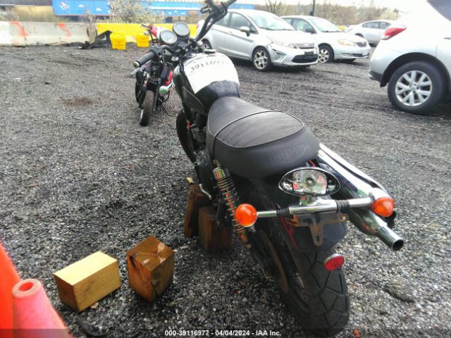 2016 TRIUMPH MOTORCYCLE SCRAMBLER SMT925RNXGT741067 Photo 2