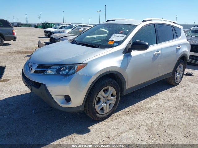 Toyota RAV4 LE 2014 JTMBFREVXE5029211 Image 2
