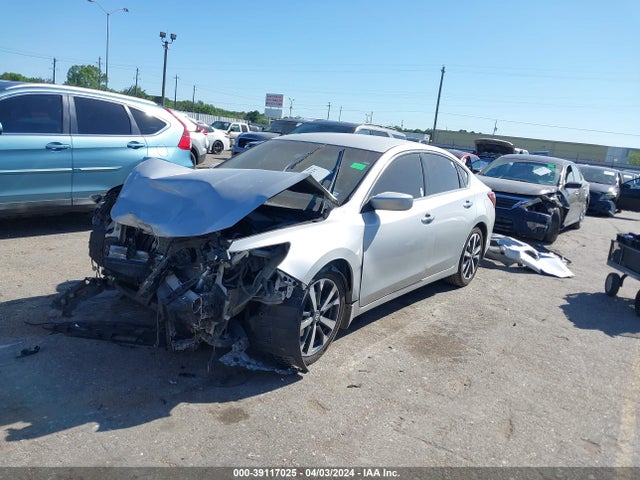 Nissan Altima 2.5 Sr 2017 1N4AL3AP9HC235196 Image 2