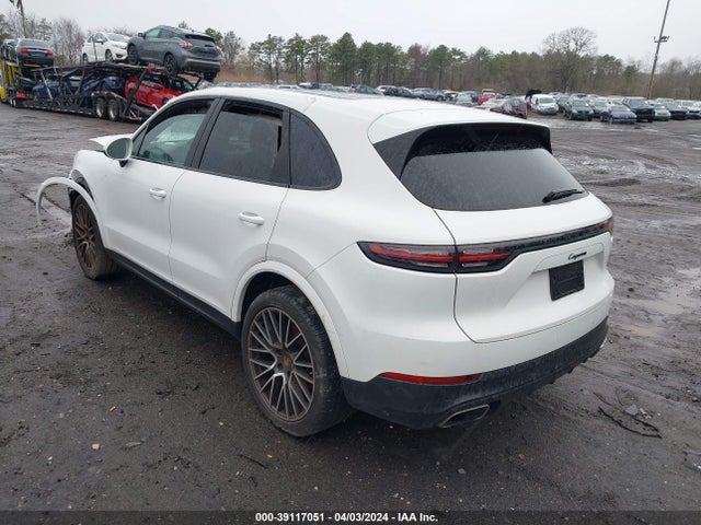 2019 PORSCHE CAYENNE WP1AA2AY3KDA18696 Photo 2