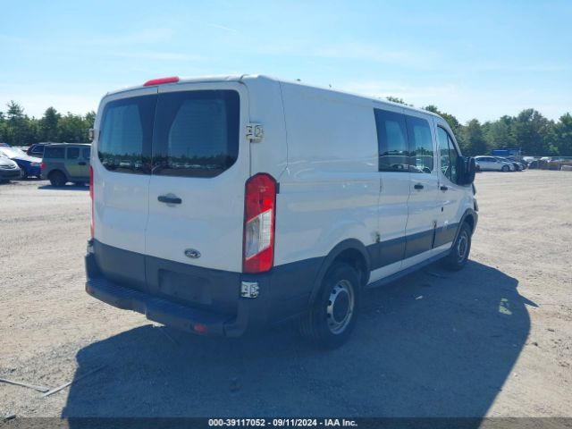 1FTNE1ZM1FKB30983 Ford Transit-150