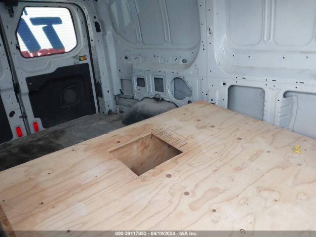1FTNE1ZM1FKB30983 Ford Transit-150