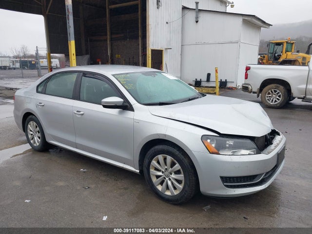 2015 1VWAT7A34FC076788 main image
