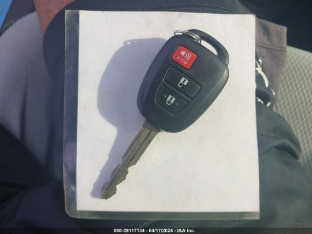 JTDKDTB38G1140033 Toyota Prius C One