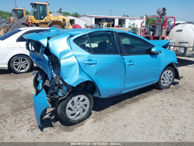 JTDKDTB38G1140033 Toyota Prius C One