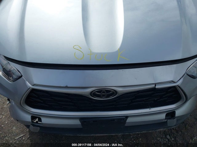Toyota Highlander Xle 2022 5TDGZRBH2NS563714 Image 10