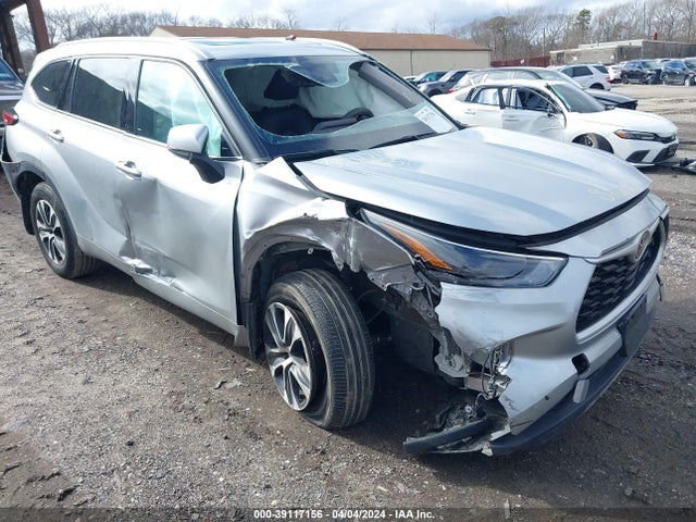 Toyota Highlander Xle 2022 5TDGZRBH2NS563714 Image 6
