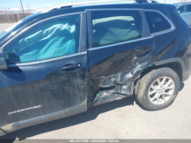 1C4PJMLX8JD578661 Jeep Cherokee Latitude Plus 4x4