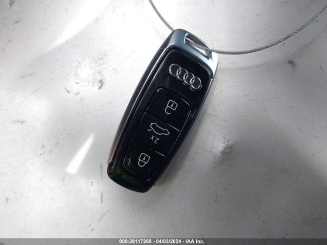 WA1LAAGE3NB010478 Audi E-tron Premium Plus Quattro