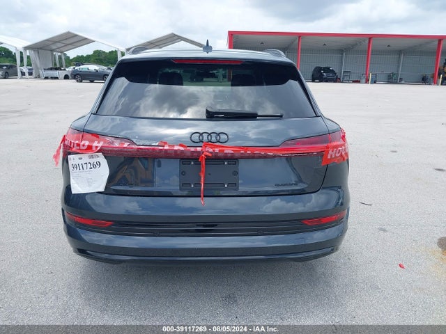 WA1LAAGE3NB010478 Audi E-tron Premium Plus Quattro