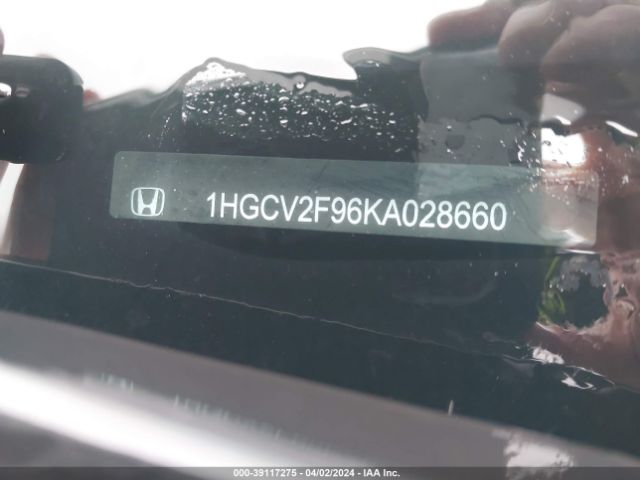 1HGCV2F96KA028660 Honda Accord Touring 2.0t