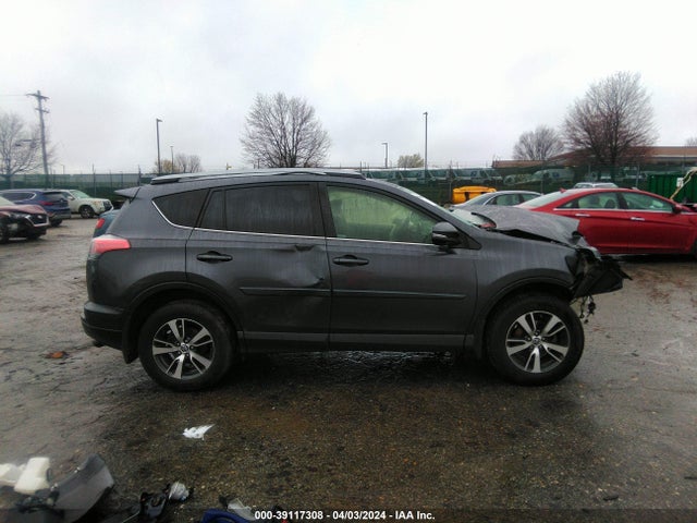 Toyota Rav4 Xle 2018 JTMRFREV8JJ730989 Image 13