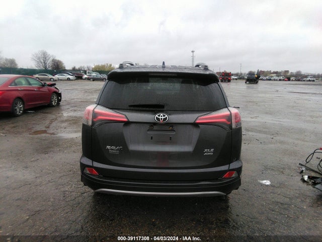 Toyota Rav4 Xle 2018 JTMRFREV8JJ730989 Image 16