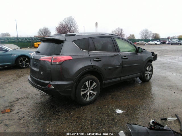 Toyota Rav4 Xle 2018 JTMRFREV8JJ730989 Image 4