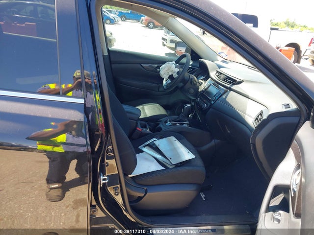 Nissan ROGUE SV 2018 5N1AT2MT3JC731139 Image 5