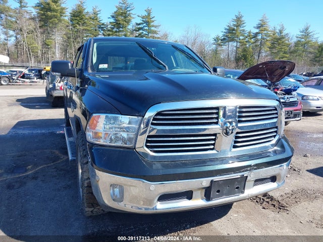 1C6RR7TTXHS822629 RAM 1500 Big Horn  4x4 6'4 Box