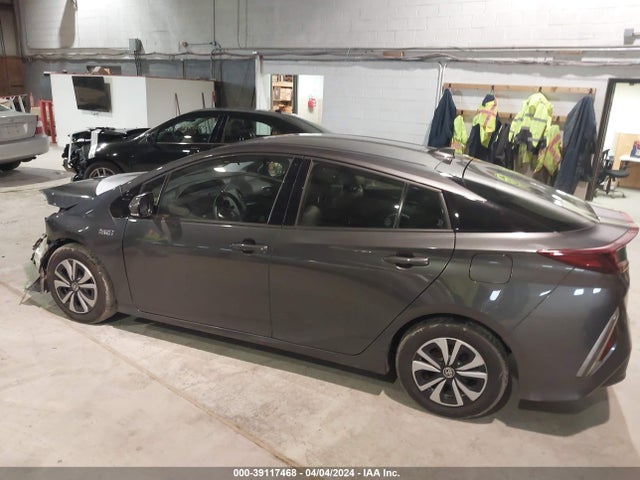 Toyota Prius Prime Premium 2018 JTDKARFP2J3082120 Image 14