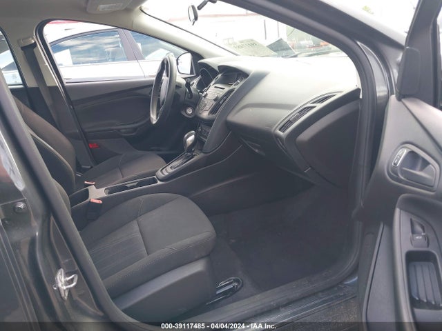 Ford FOCUS S 2017 1FADP3E26HL333165 Image 5
