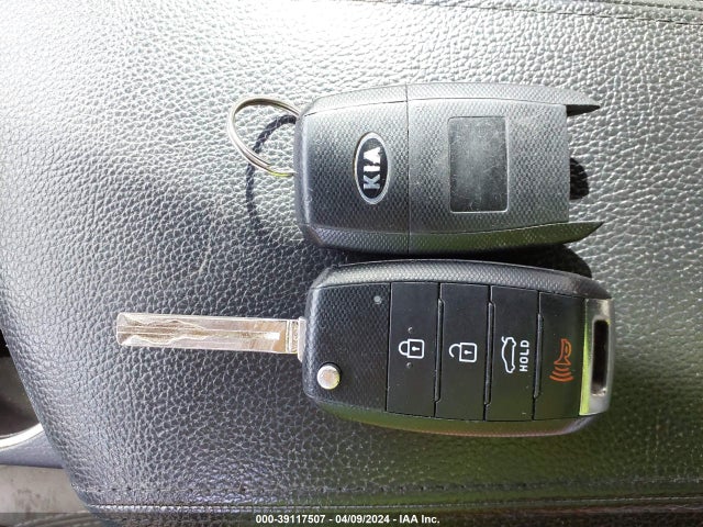 KIA Optima Lx 2015 5XXGM4A74FG356822 Image 11