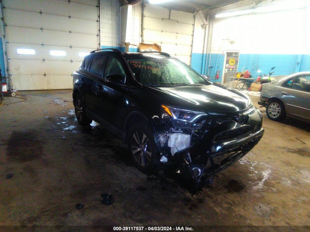 Toyota Rav4 Xle 2017 2T3WFREV5HW349325 Image 1