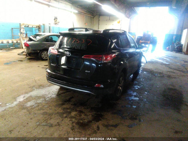Toyota Rav4 Xle 2017 2T3WFREV5HW349325 Image 4