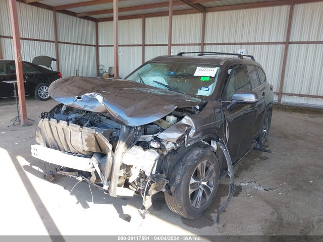 Toyota Highlander Xle 2021 5TDGZRAH6MS514838 Image 2