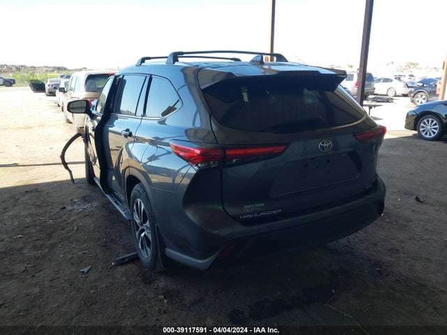 Toyota Highlander Xle 2021 5TDGZRAH6MS514838 Image 3