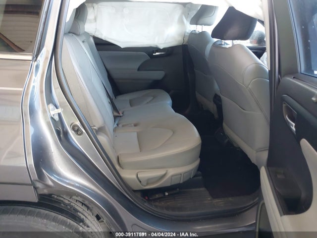 Toyota Highlander Xle 2021 5TDGZRAH6MS514838 Image 8