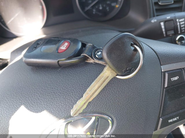 Hyundai ELANTRA SE 2018 5NPD74LF3JH283129 Image 11