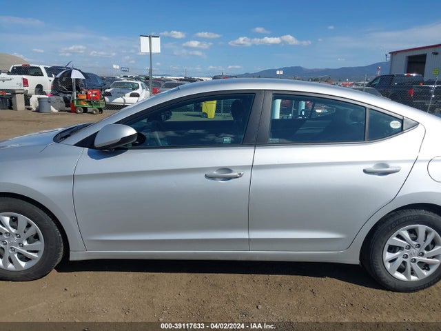Hyundai ELANTRA SE 2018 5NPD74LF3JH283129 Image 15