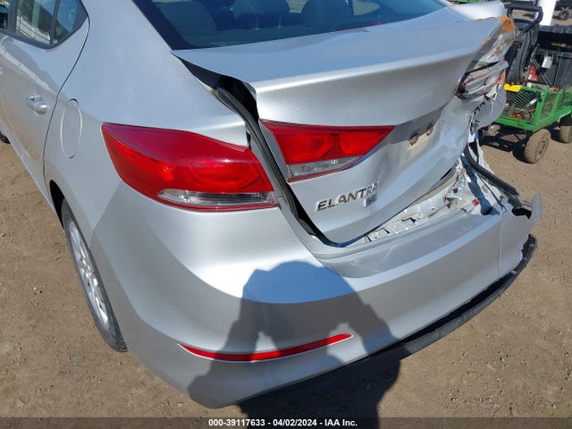 Hyundai ELANTRA SE 2018 5NPD74LF3JH283129 Image 20