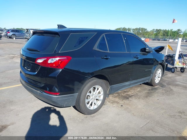 Chevrolet EQUINOX LS 2018 2GNAXHEV0J6172371 Image 4